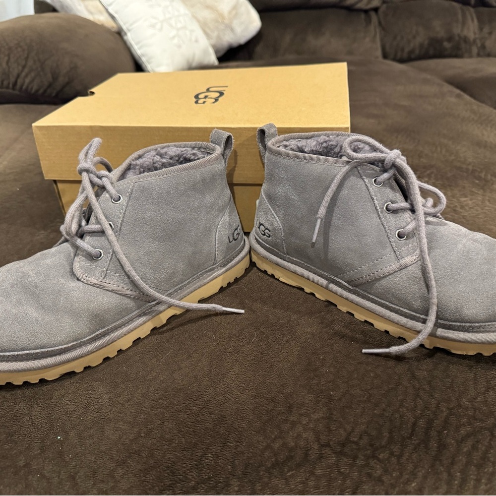 UGG Men's Chukka Boots in Gray Suede